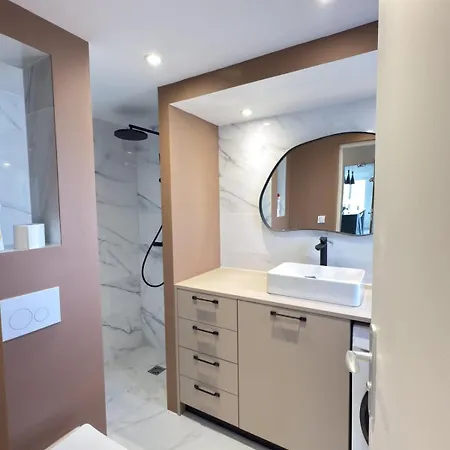 Ensemble Et Piscine Proche * Valras-Plage