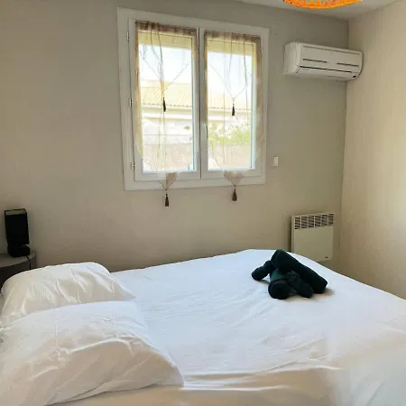 Ensemble Et Piscine Proche Tatil Evi