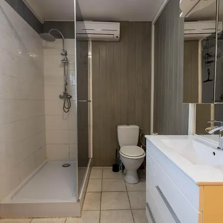 Ensemble Et Piscine Proche Valras-Plage