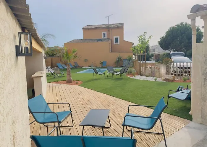 Ensemble Et Piscine Proche Valras-Plage