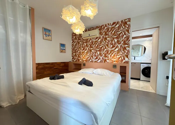 Ensemble Et Piscine Proche * Valras-Plage