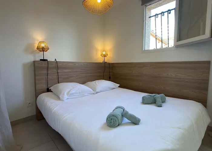 Casa de Férias Ensemble Et Piscine Proche *