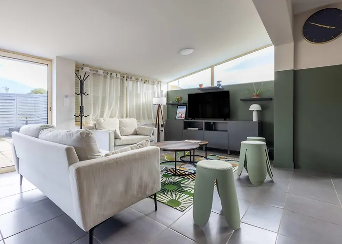 Casa de Férias Ensemble Et Piscine Proche Valras-Plage