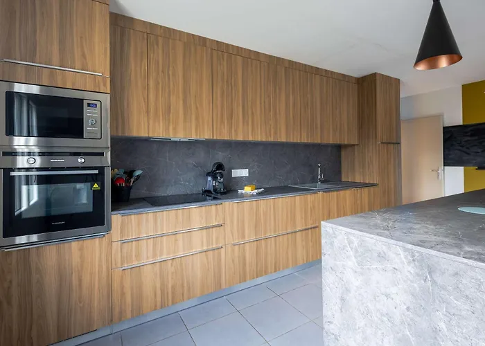 Casa de Férias Ensemble Et Piscine Proche